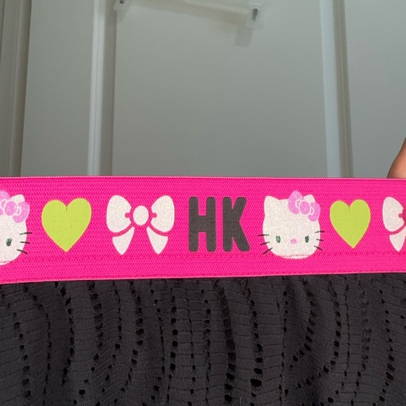 Pre-Loved Girls Hello Kitty Black Skirt with Pink Waistband, M 7/8 - Picture 3 of 6